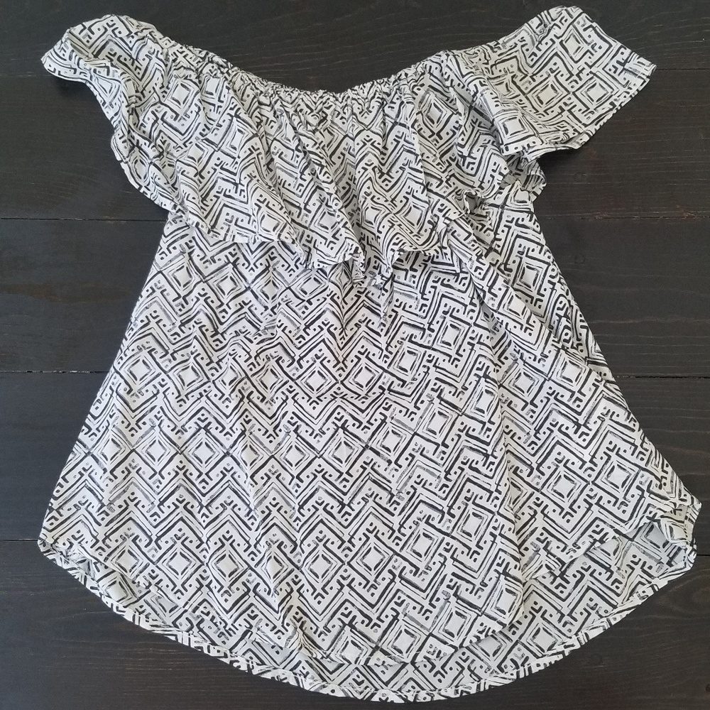 Off The Should Black & White Blouse